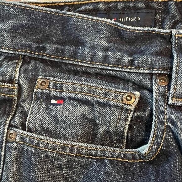Tommy Hilfiger Straight Leg Medium Wash Denim Jeans 33x32 - Picture 4 of 7